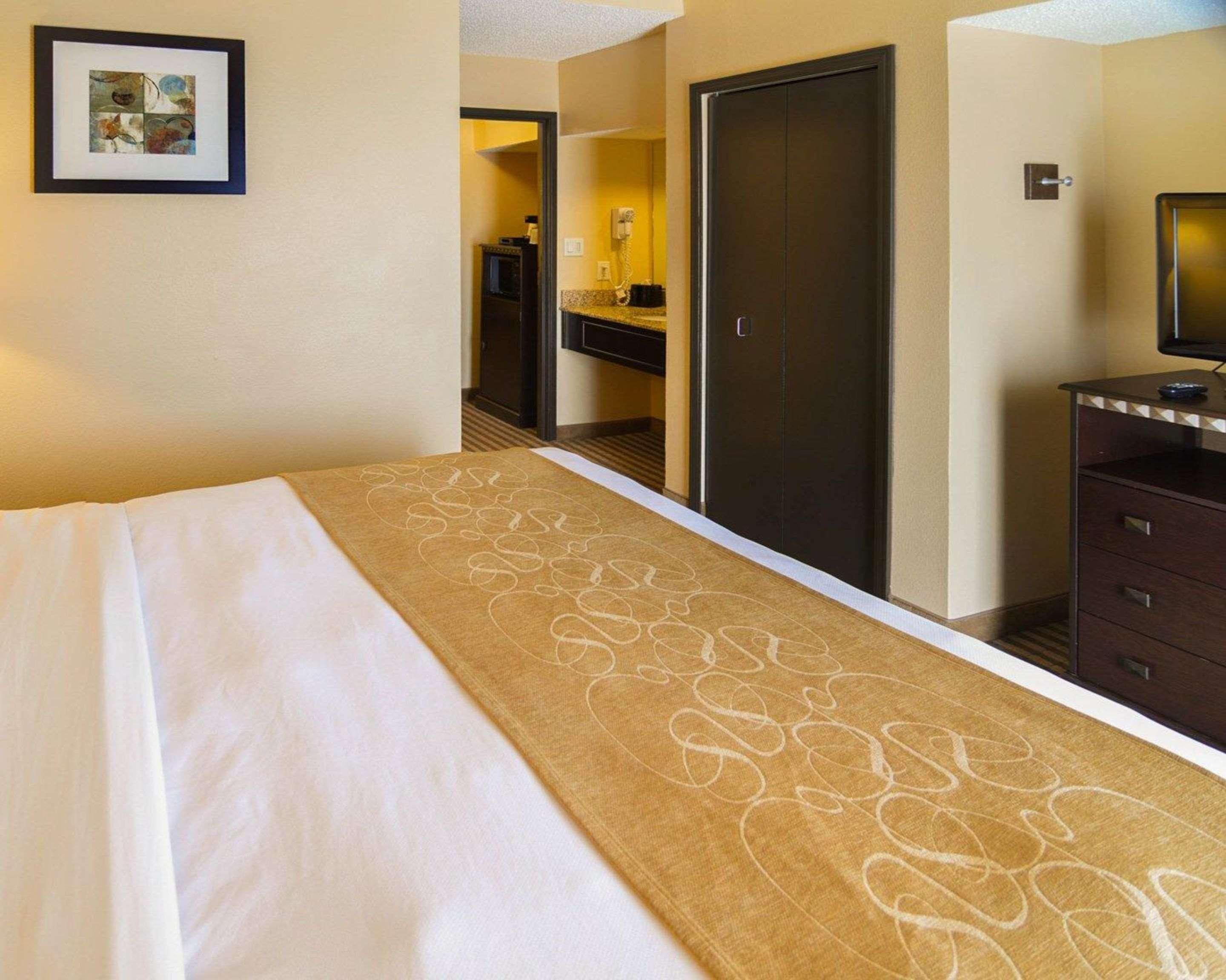 Comfort Suites Dfw Airport Irving Eksteriør billede