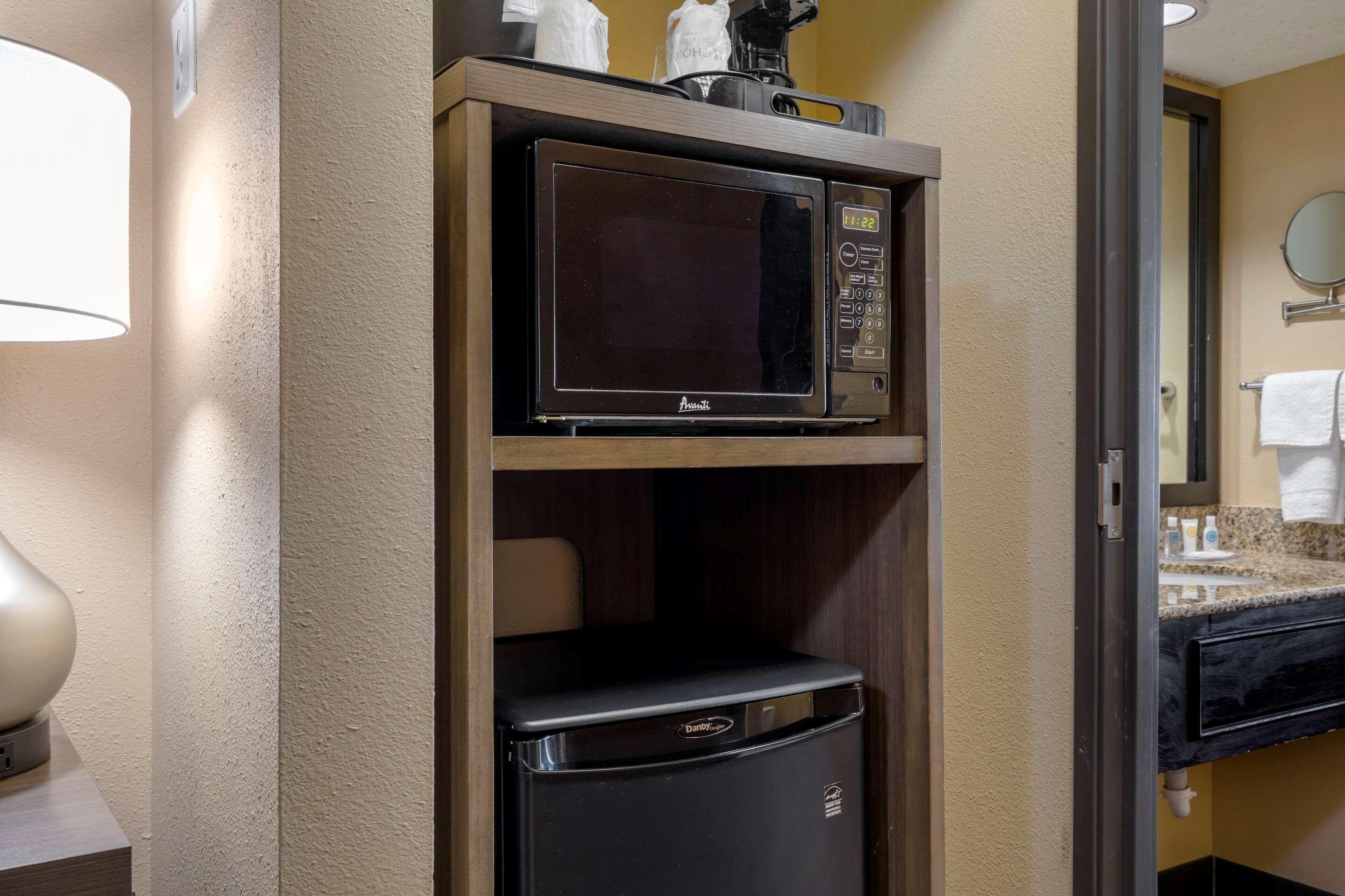 Comfort Suites Dfw Airport Irving Eksteriør billede
