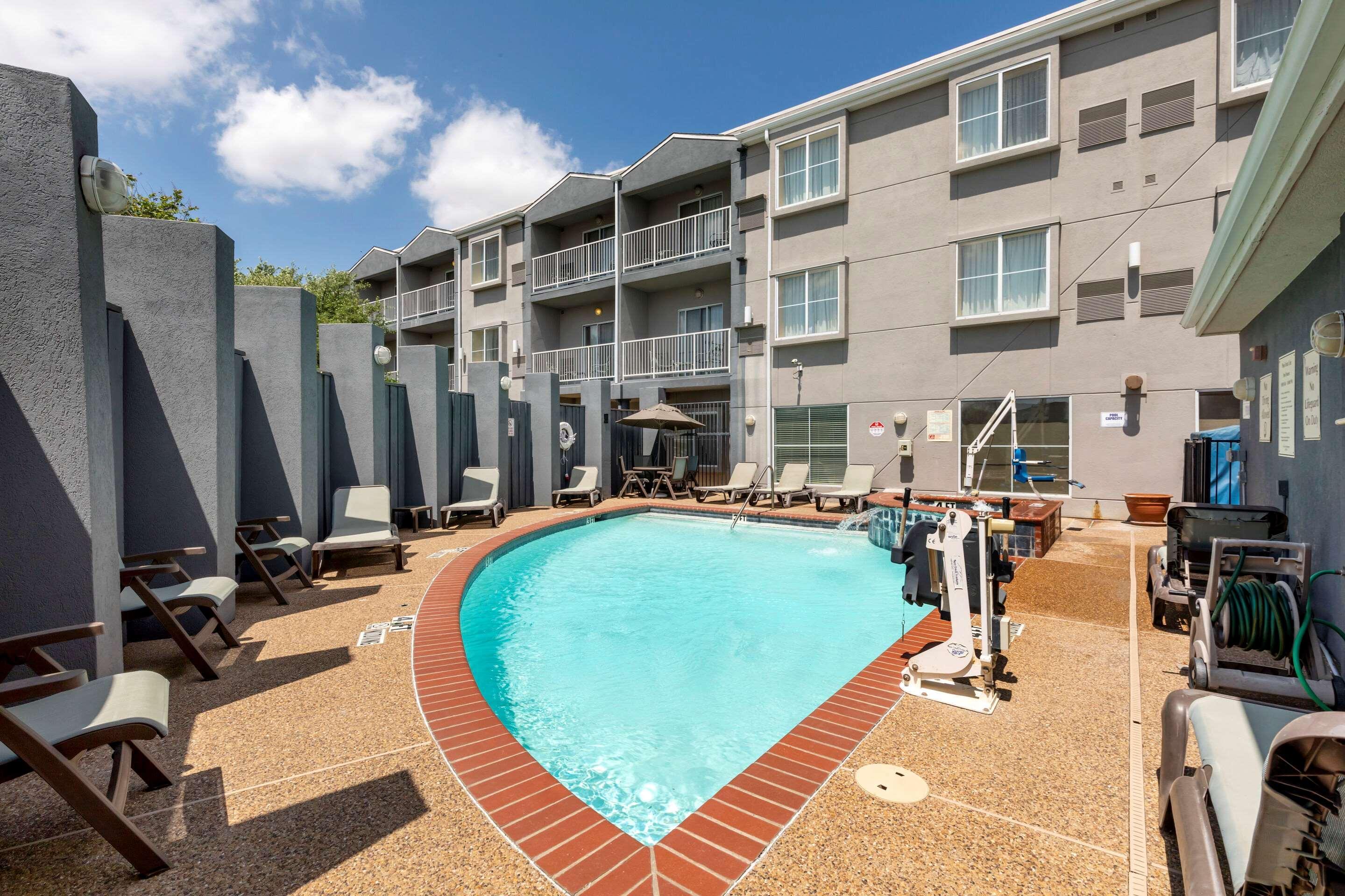 Comfort Suites Dfw Airport Irving Eksteriør billede