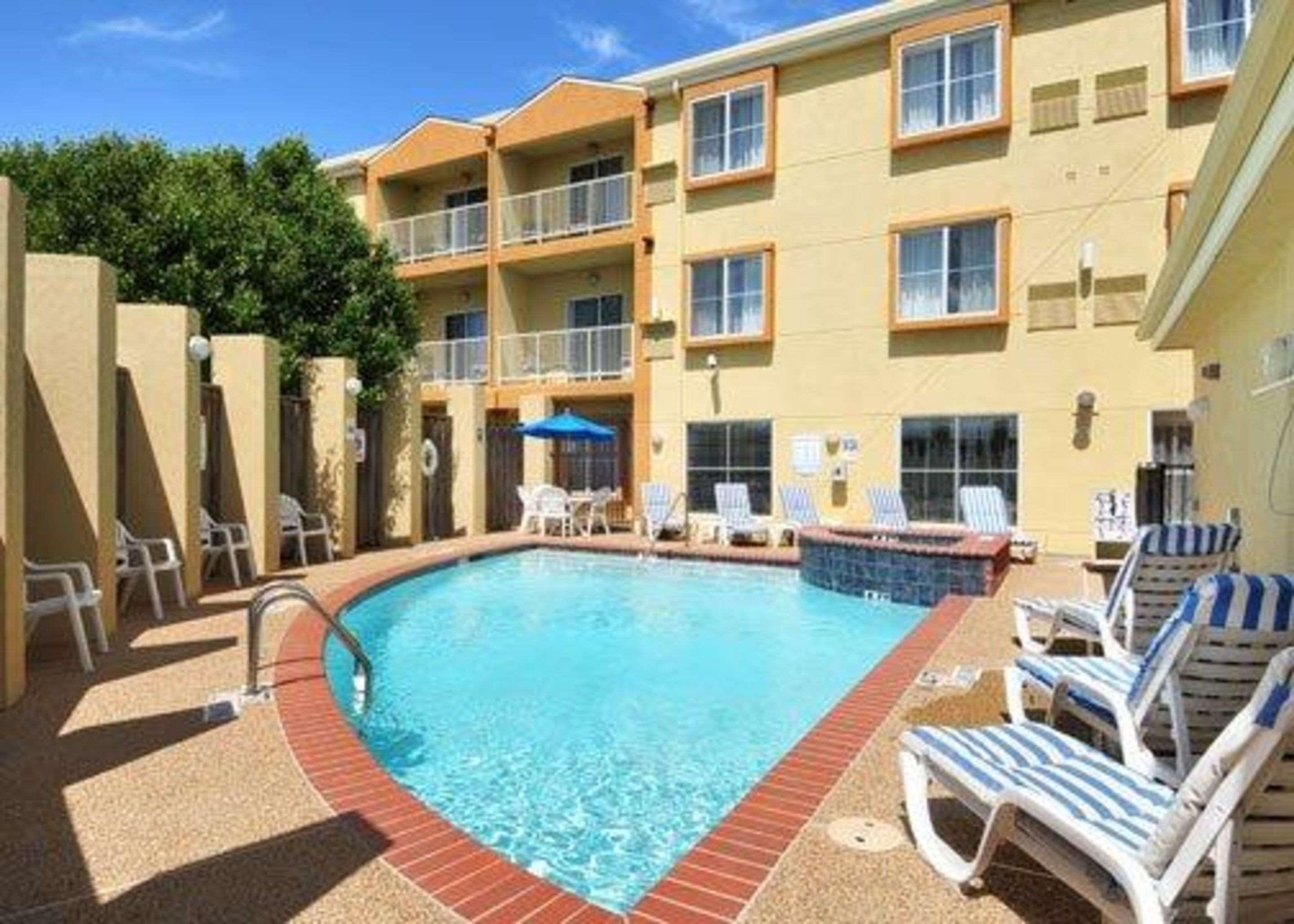 Comfort Suites Dfw Airport Irving Eksteriør billede